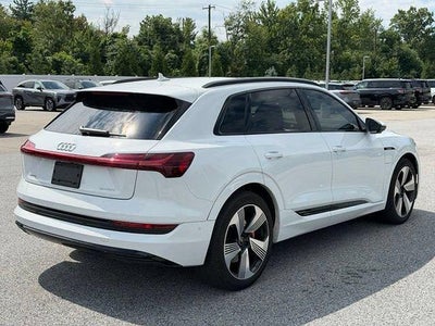 2022 Audi e-tron Premium Plus quattro