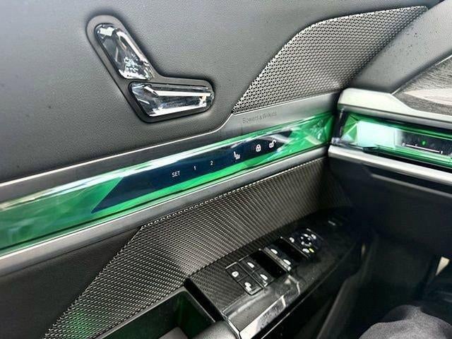 2024 BMW 740i xDrive Sedan