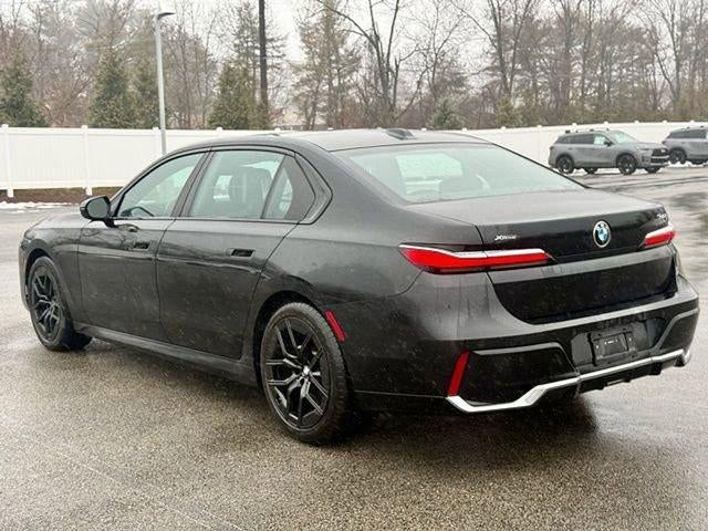 2024 BMW 740i xDrive Sedan