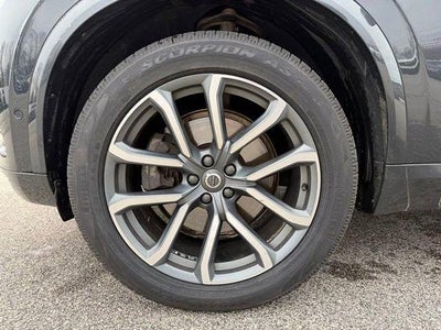 2017 Volvo XC90 T6 AWD 7-Passenger Momentum