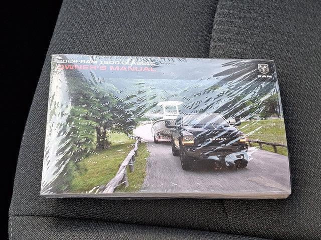 2024 RAM 1500 Classic Warlock 4x4 Crew Cab 5'7" Box