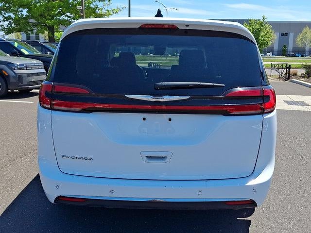 2024 Chrysler Pacifica Touring L FWD