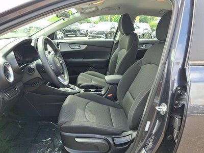 2023 Kia Forte LXS IVT
