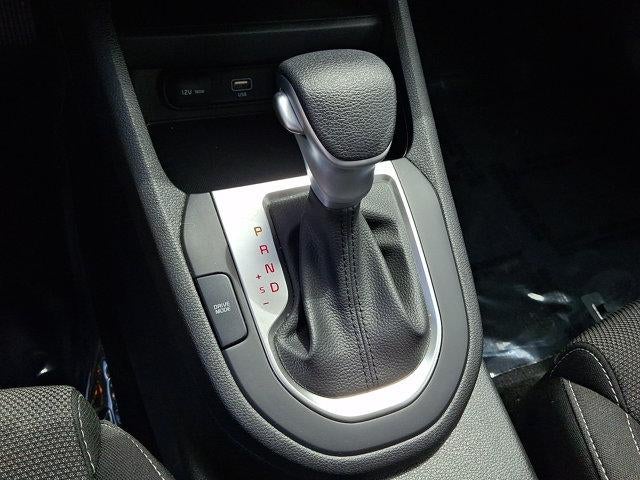 2023 Kia Forte LXS IVT