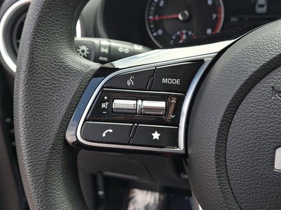 2023 Kia Forte LXS IVT