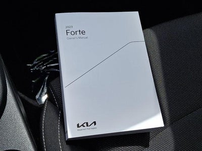 2023 Kia Forte LXS IVT