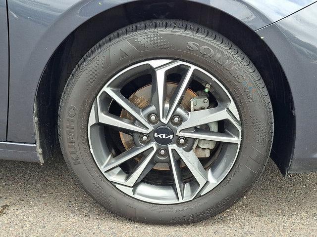 2023 Kia Forte LXS IVT