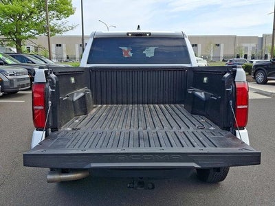 2024 Toyota Tacoma 4WD 4WD TRD Off Road Double Cab 5' Bed AT (Natl)