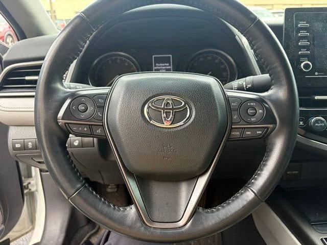 2024 Toyota Camry SE Auto (SE)