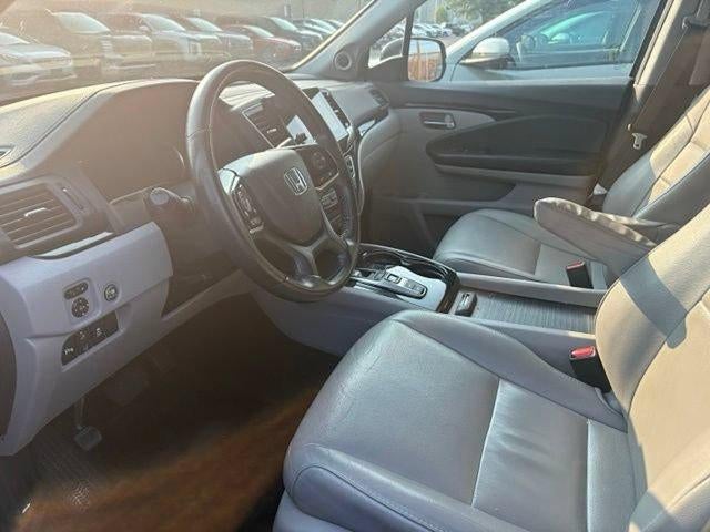 2019 Honda Pilot Touring 8-Passenger AWD