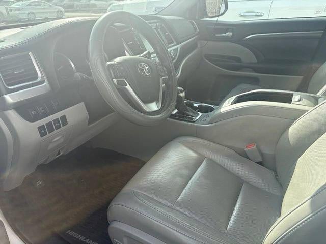2017 Toyota Highlander Limited V6 AWD (Natl)