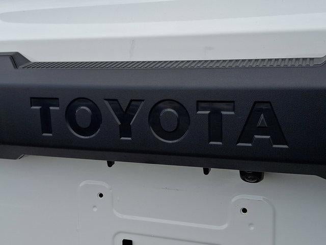 2025 Toyota 4Runner SR5 4WD (GS)