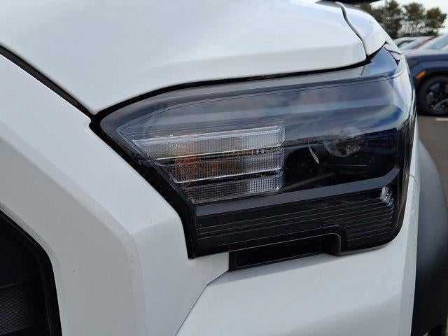 2025 Toyota 4Runner SR5 4WD (GS)