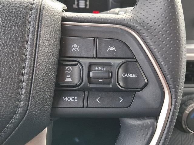 2025 Toyota 4Runner SR5 4WD (GS)