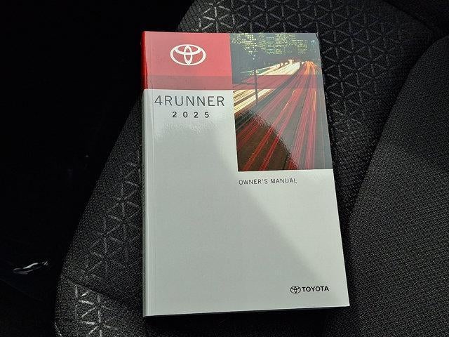 2025 Toyota 4Runner SR5 4WD (GS)