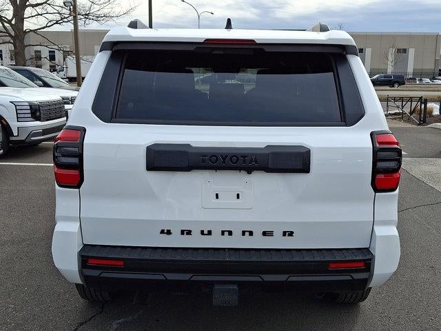 2025 Toyota 4Runner SR5 4WD (GS)