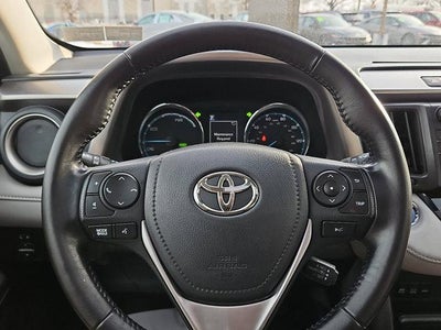 2017 Toyota RAV4 Hybrid XLE AWD (Natl)