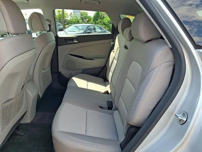 2016 Hyundai TUCSON AWD 4dr SE