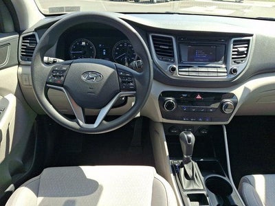 2016 Hyundai TUCSON AWD 4dr SE