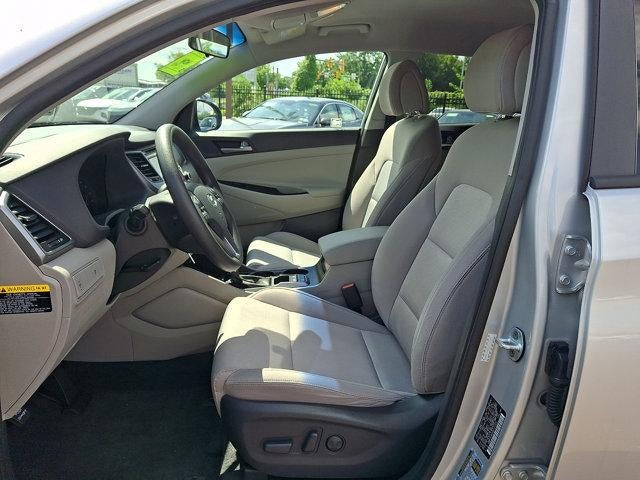 2016 Hyundai TUCSON AWD 4dr SE