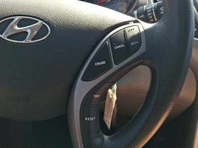 2016 Hyundai ELANTRA 4dr Sdn Auto SE