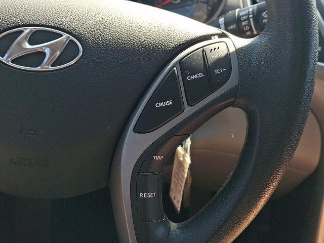 2016 Hyundai ELANTRA 4dr Sdn Auto SE