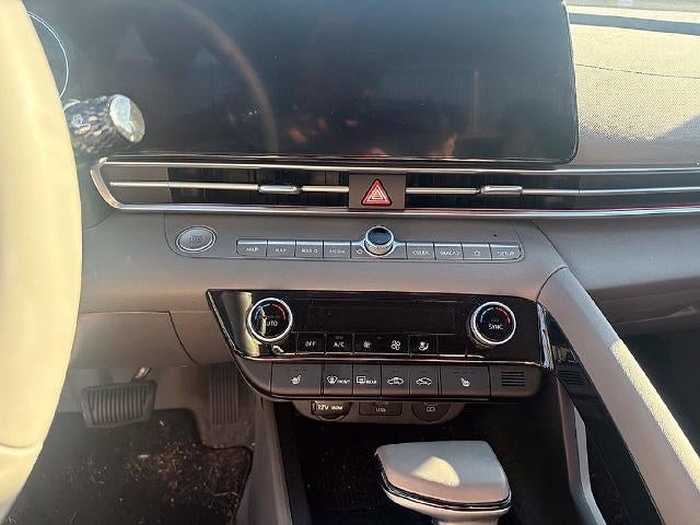 2024 Hyundai ELANTRA SEL IVT