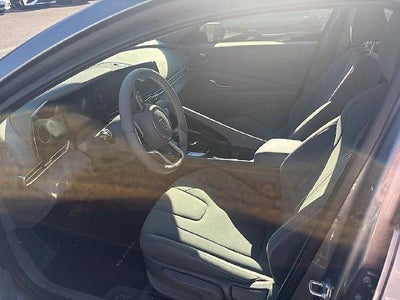 2024 Hyundai ELANTRA SEL IVT